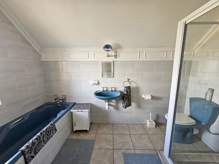  Bedroom Property for Sale in Bainsvlei Free State